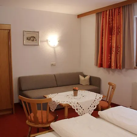 Sailer Apartment *